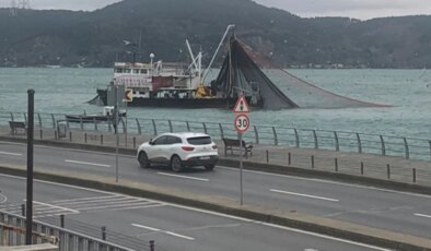 İSTANBUL BOĞAZI’NDA TEKNELER KIYIYA YAKLAŞTI,  “24 METRE” TARTIŞMASI ÇIKTI