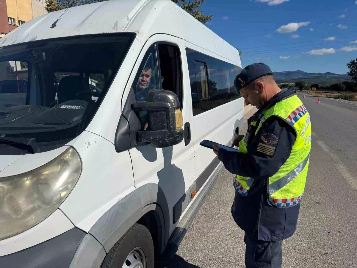 Kütahya’da Trafik Denetimi: 32 Sürücüye Ceza