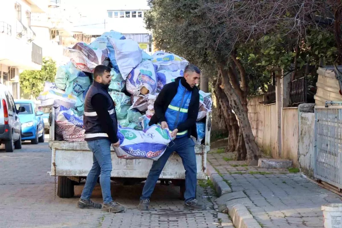 Nazilli Belediyesi’nden İhtiyaç Sahiplerine Kış İçin Yakacak Odun Dağıtımı